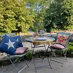 Hideaway Дом отдыха Уитби