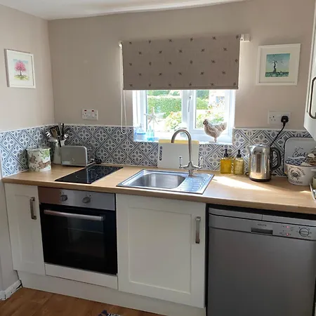 Hideaway * ويتبي