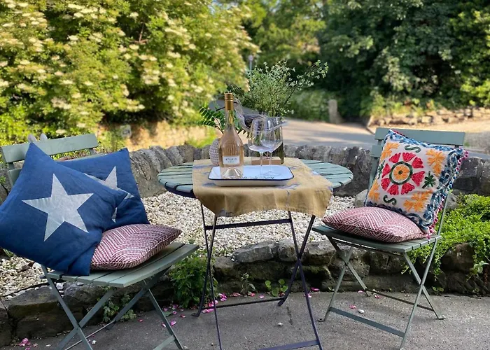 Hideaway بيت للعطل