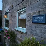 Hideaway 度假居